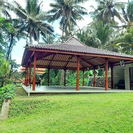 As I Am Ubud Retreat Экстерьер фото