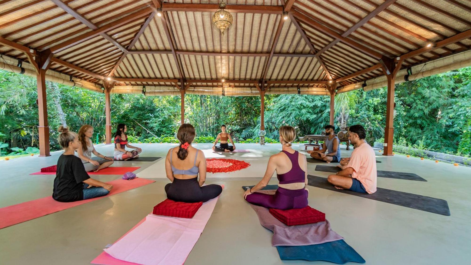 As I Am Ubud Retreat Экстерьер фото